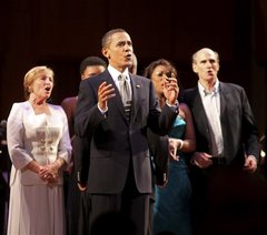 medium_090309-obama-sings-ted-kennedy-birthday.jpg